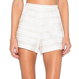 Endless Rose Marielle Woven Short in Off White 🤍